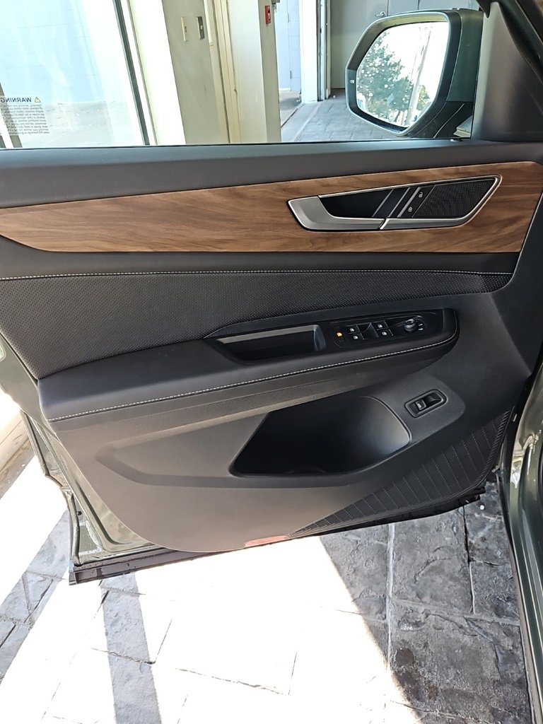 New 2026 Volkswagen Atlas SE image 28