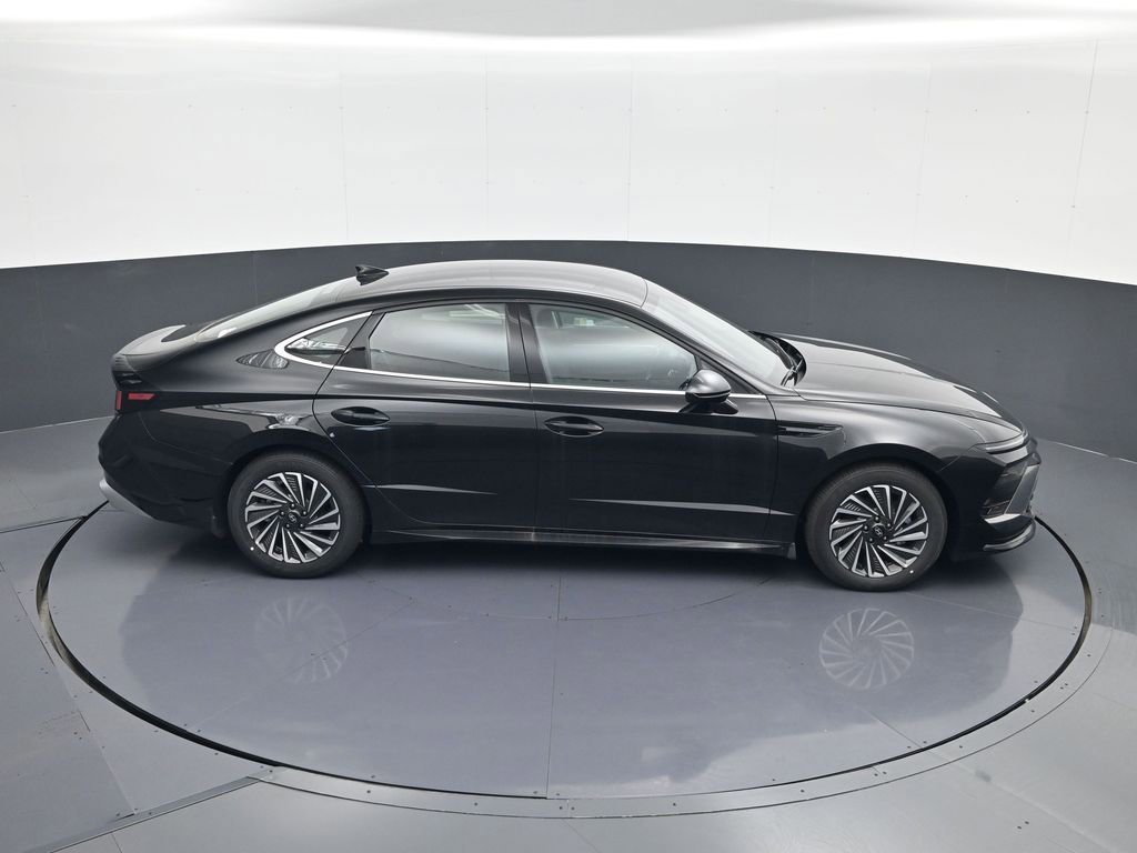 Certified 2025 Hyundai Sonata SEL FWD image 16