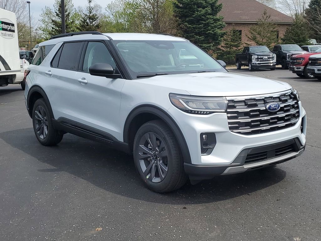 New 2026 Ford Explorer Active AWD/4WD image 3