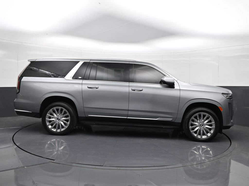 Used 2024 Cadillac Escalade ESV Premium Luxury AWD/4WD image 6