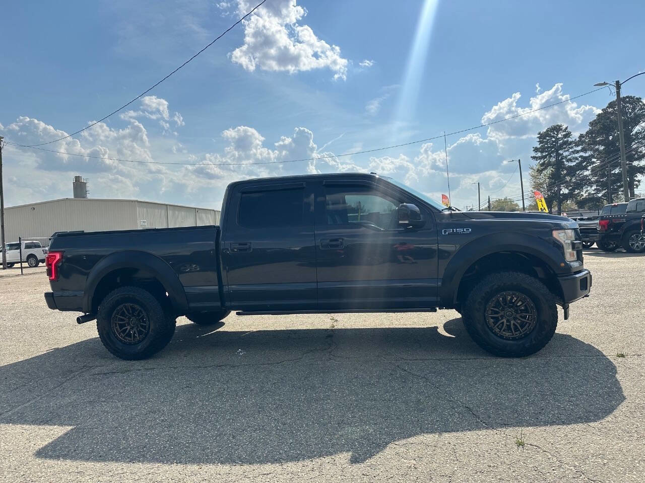 Used 2017 Ford F150 Lariat w/ Equipment Group 502A Luxury AWD/4WD image 13