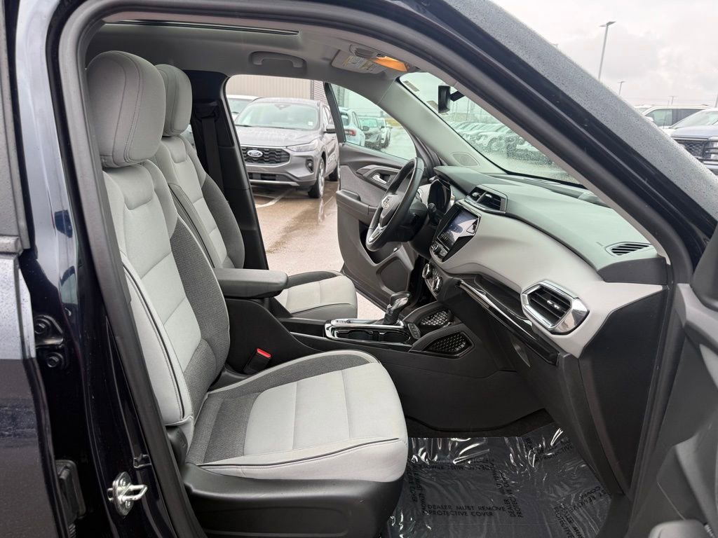 Used 2021 Chevrolet TrailBlazer LT w/ Sun and Liftgate Package image 20