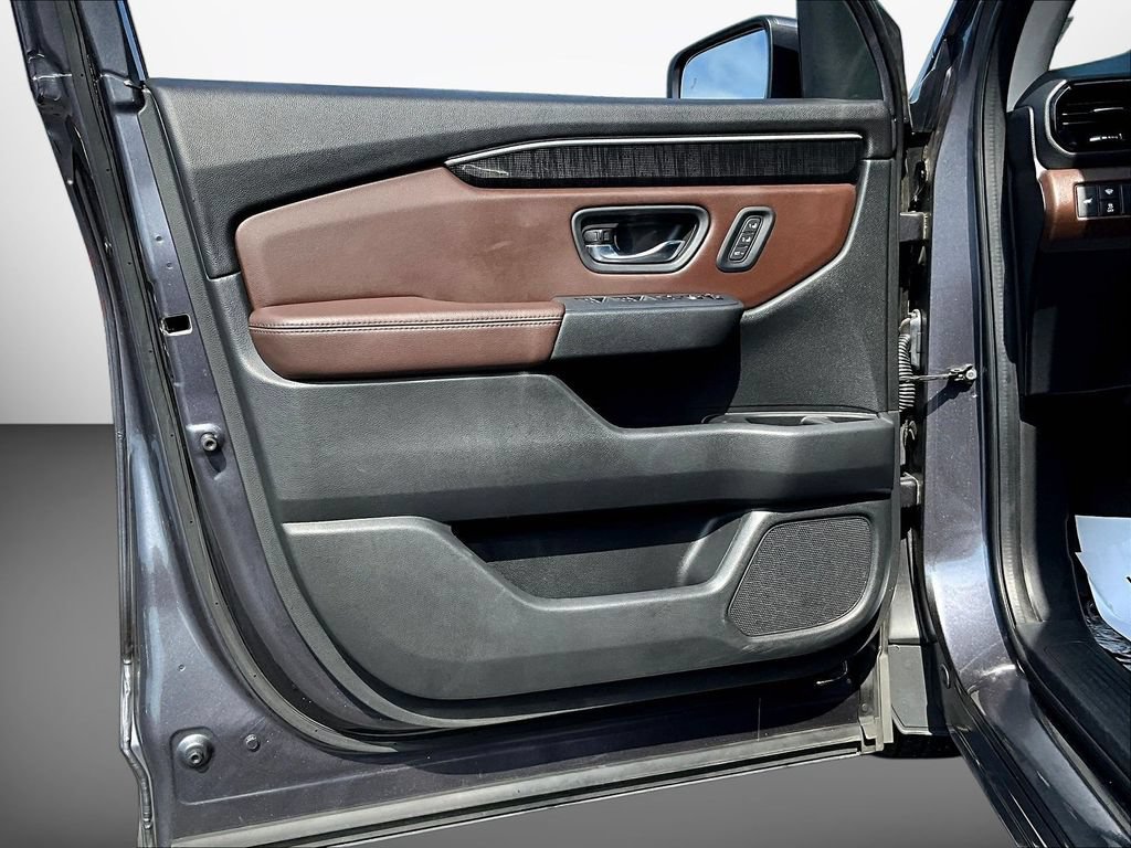 Used 2023 Honda Pilot Elite image 24