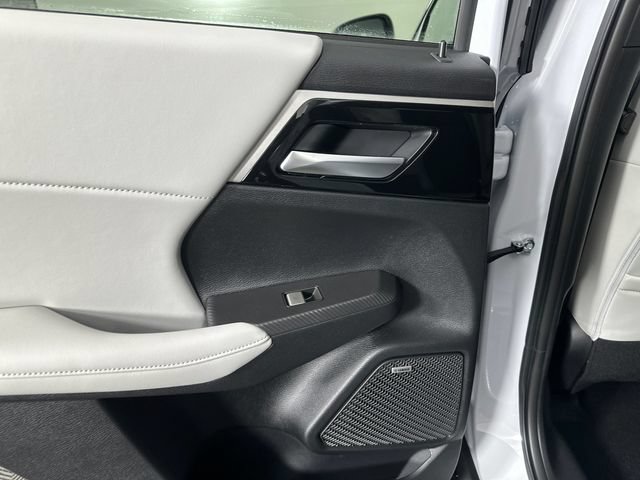 New 2026 Mitsubishi Outlander SE AWD/4WD image 13