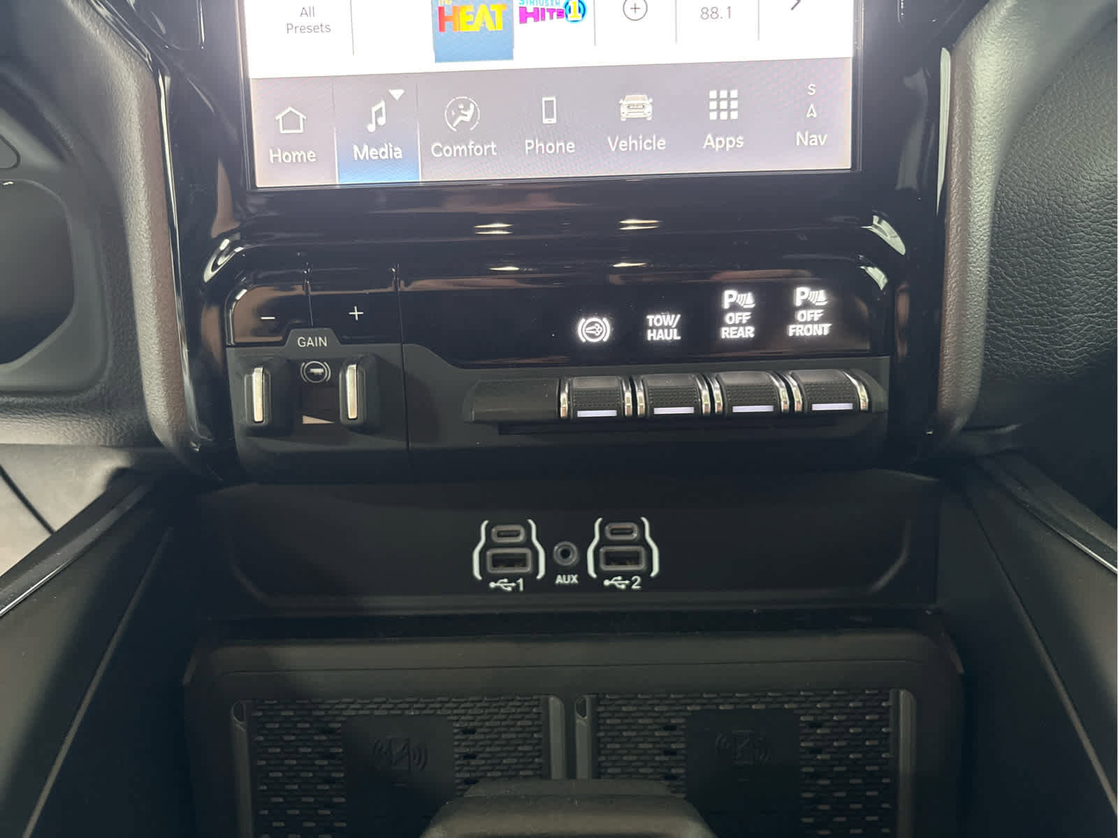 New 2026 RAM 2500 Laramie w/ Night Edition image 17