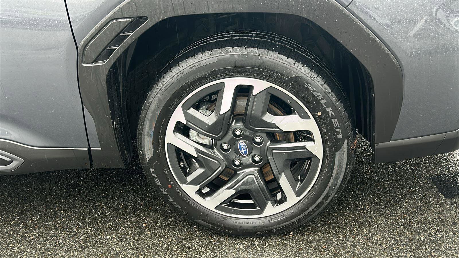 Certified 2025 Subaru Forester Limited AWD/4WD image 13