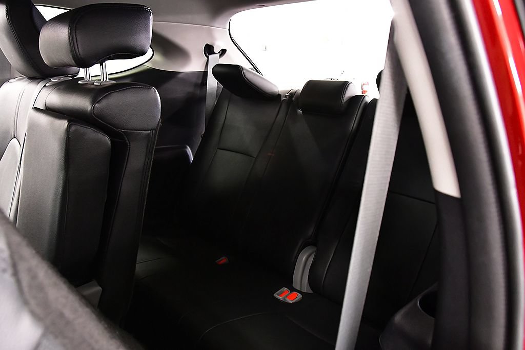 Used 2022 Toyota Highlander LE FWD image 26