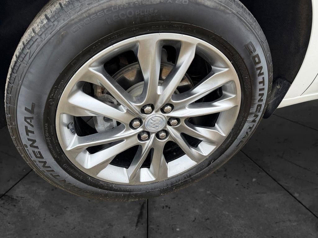 Used 2022 Buick Enclave Avenir w/ Avenir Technology Package image 36