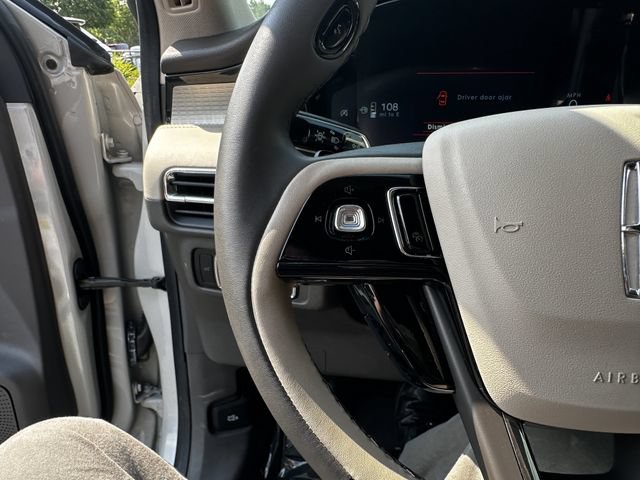 Certified 2024 Lincoln Corsair AWD w/ Equipment Group 101A image 28