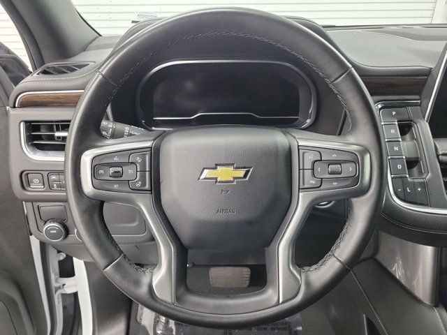 Used 2024 Chevrolet Suburban Premier RWD image 24