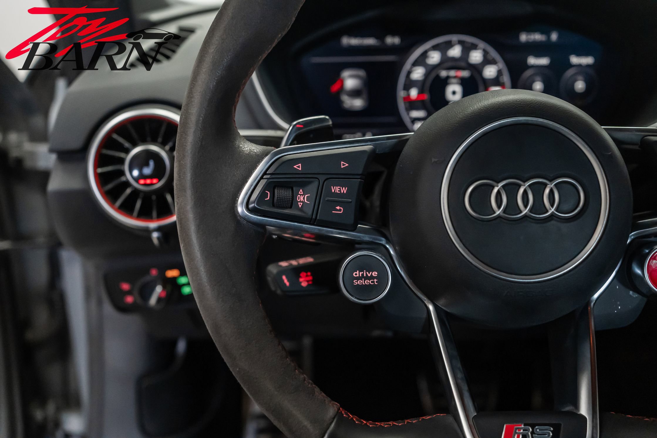 Used 2018 Audi TT RS w/ Technology Package image 36