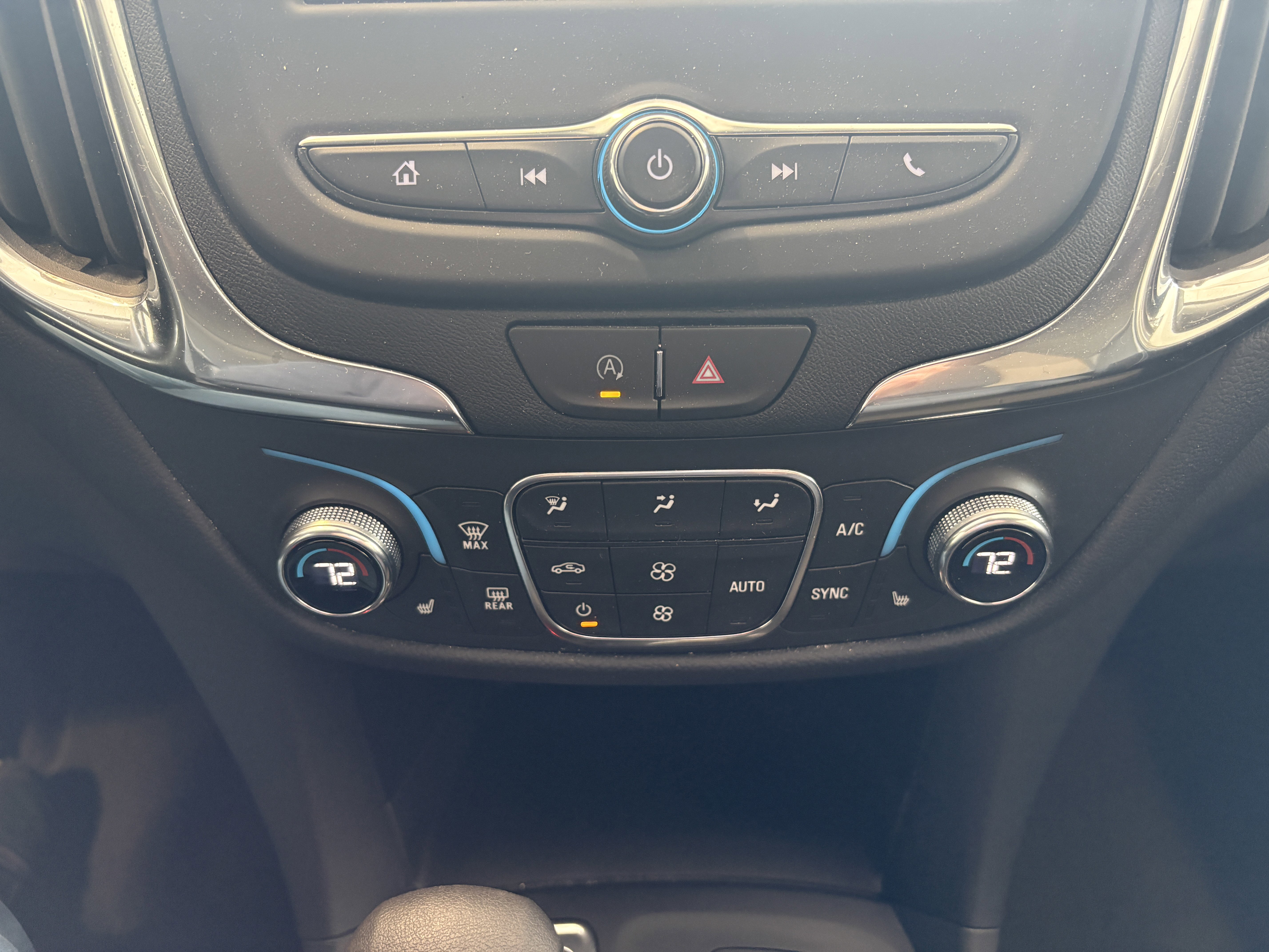 Used 2023 Chevrolet Equinox LT image 17