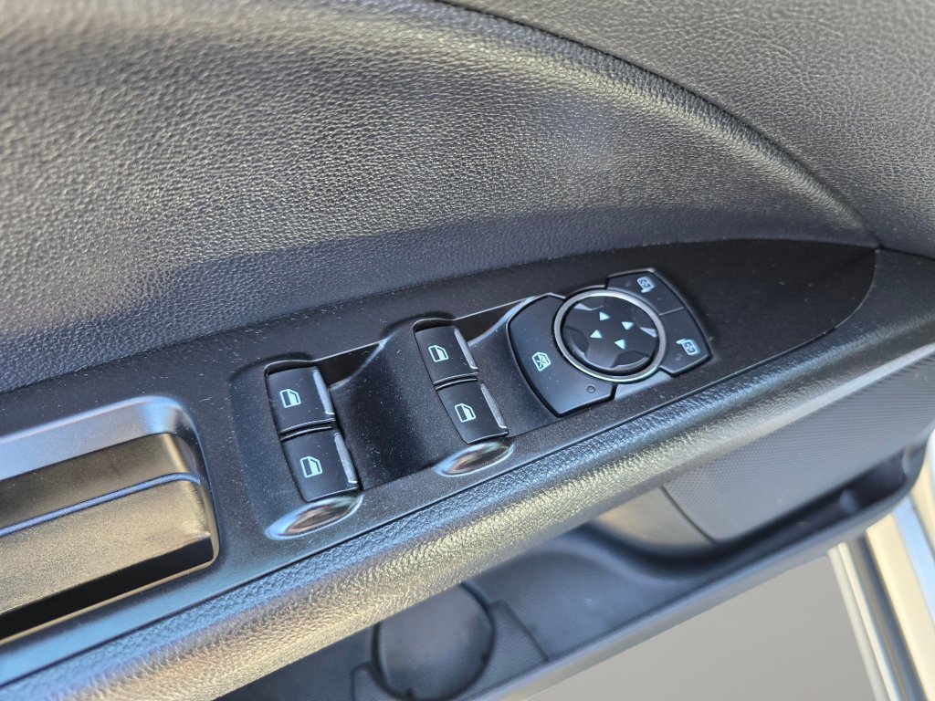 Used 2020 Ford Fusion SEL FWD image 33