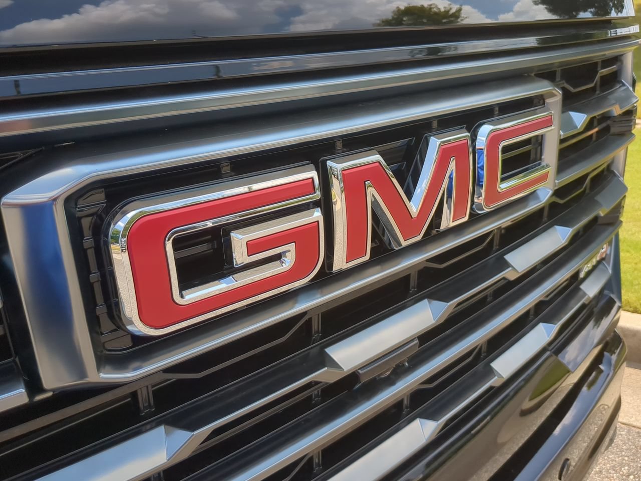 New 2026 GMC Sierra 2500 AT4 w/ AT4 Premium Plus Package AWD/4WD image 32