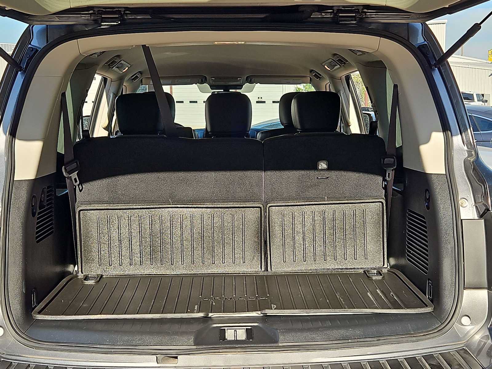 Used 2022 Nissan Armada SV w/ Cargo Package RWD image 33