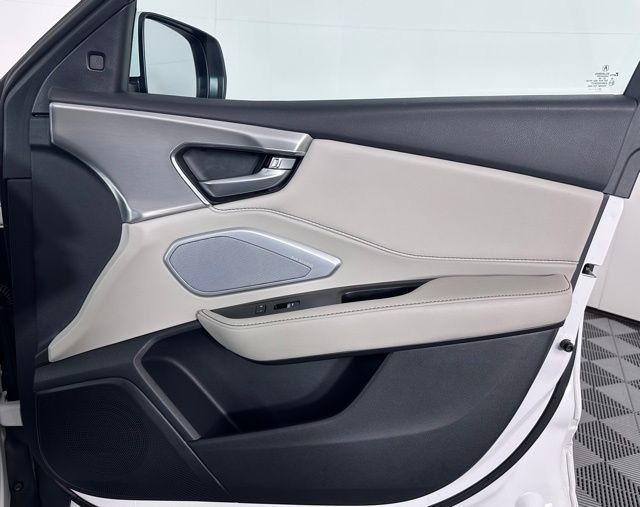 Used 2025 Acura RDX w/ Technology Package image 28