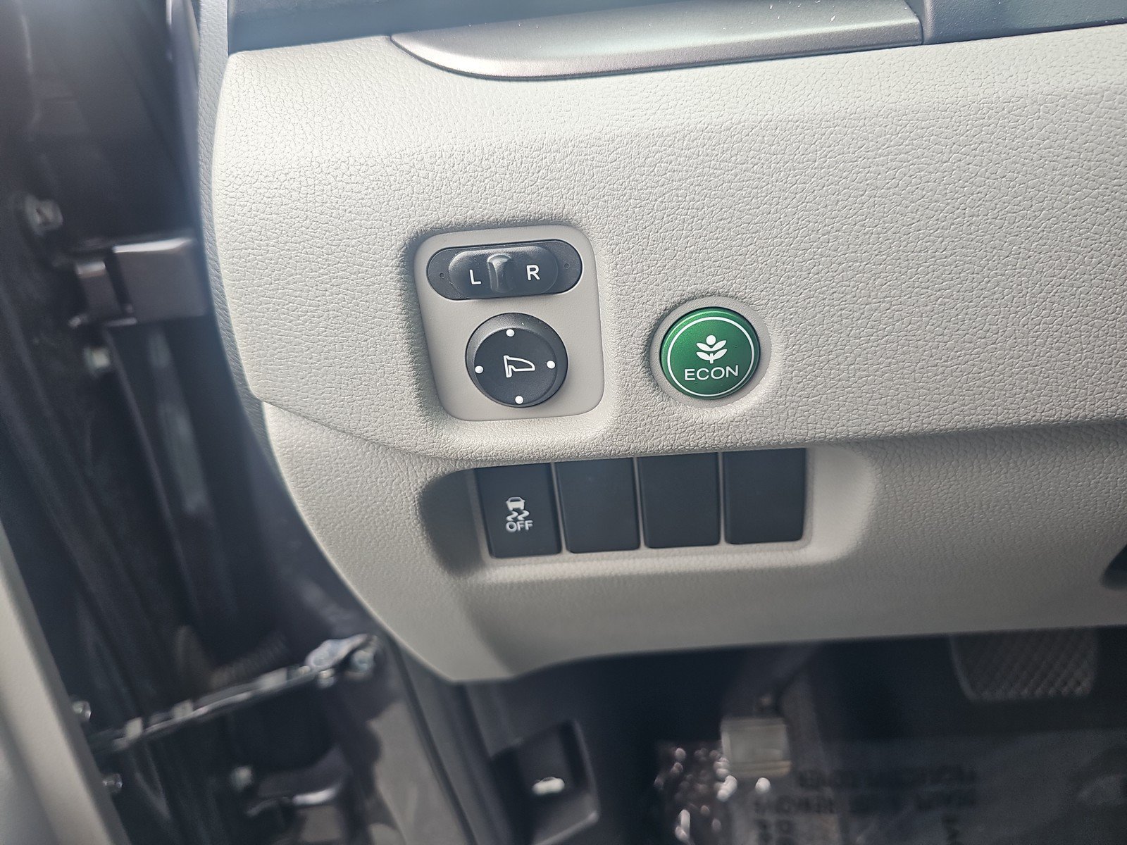 Used 2016 Honda Pilot LX image 11