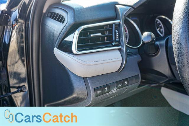 Used 2018 Toyota Camry LE w/ Moonroof Package FWD image 22