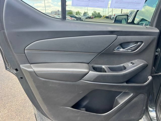 Used 2021 Chevrolet Traverse LT w/ LPO, Floor Liner Package AWD/4WD image 15