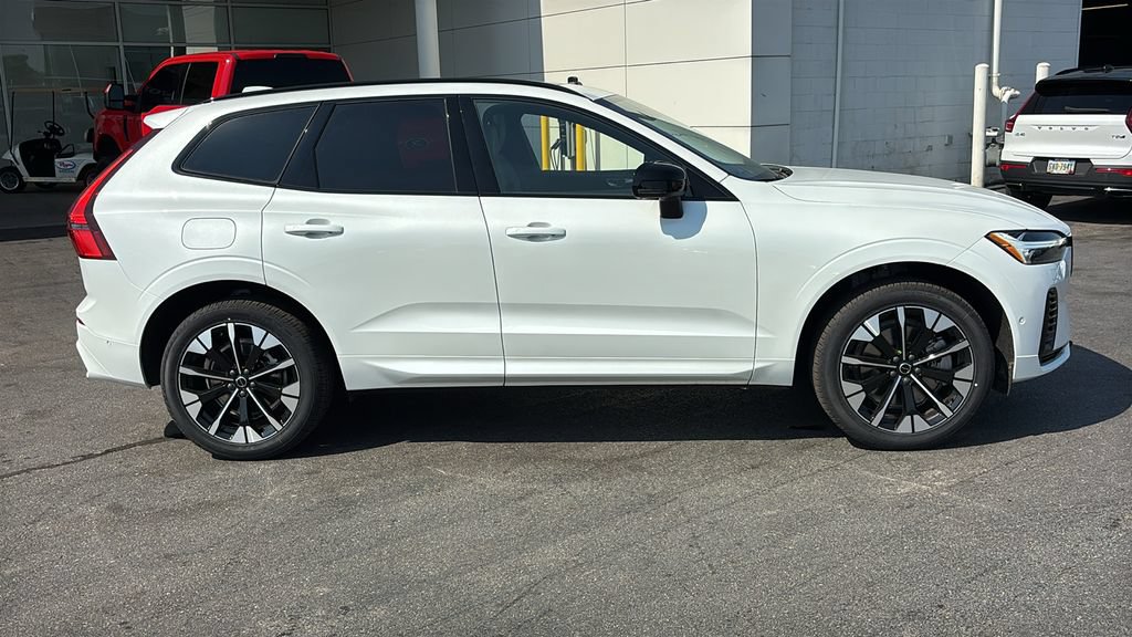 New 2026 Volvo XC60 T8 Plus w/ Protection Package Premier AWD/4WD image 25