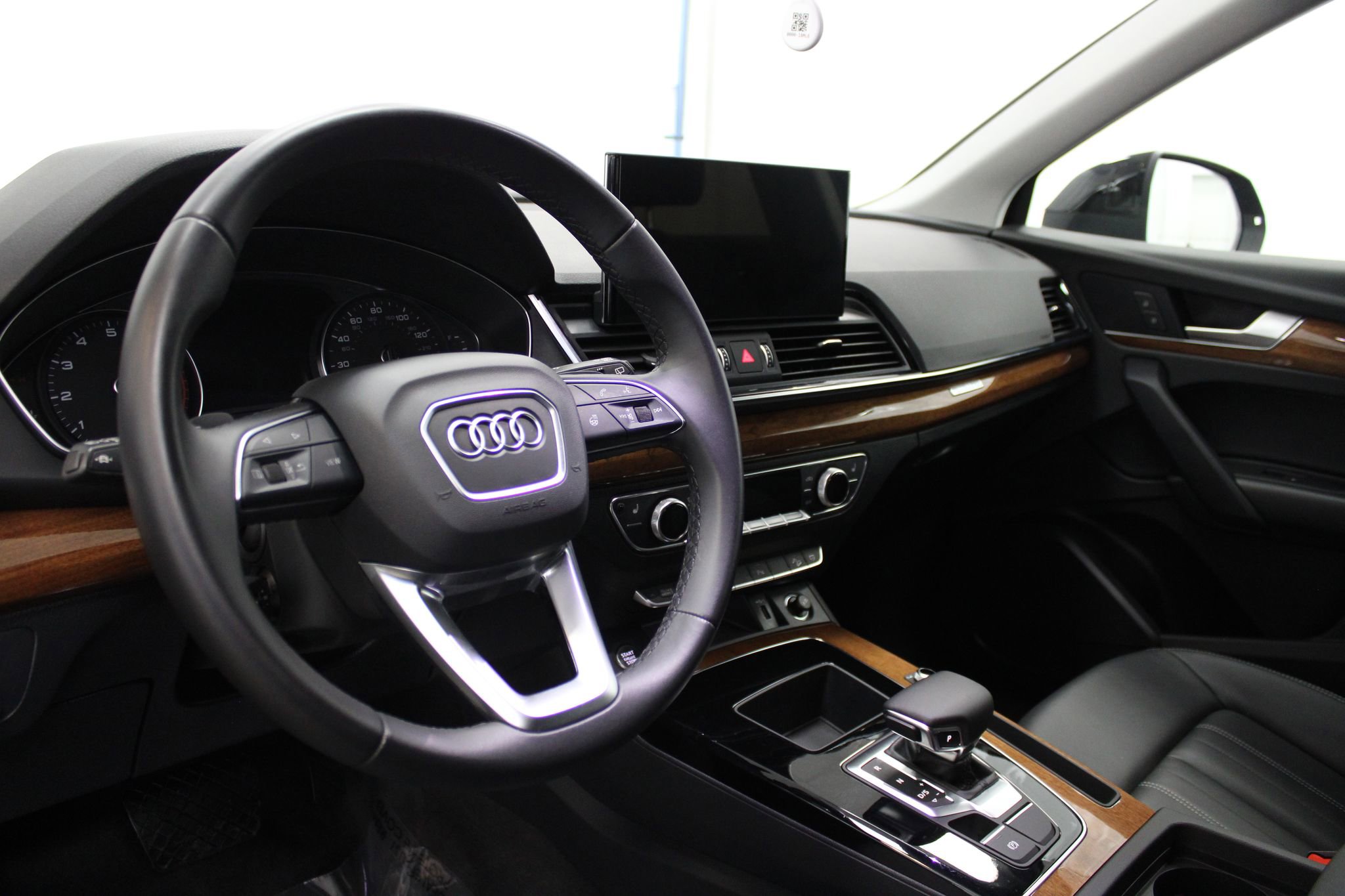 Used 2023 Audi Q5 2.0T Premium w/ Convenience Package image 14