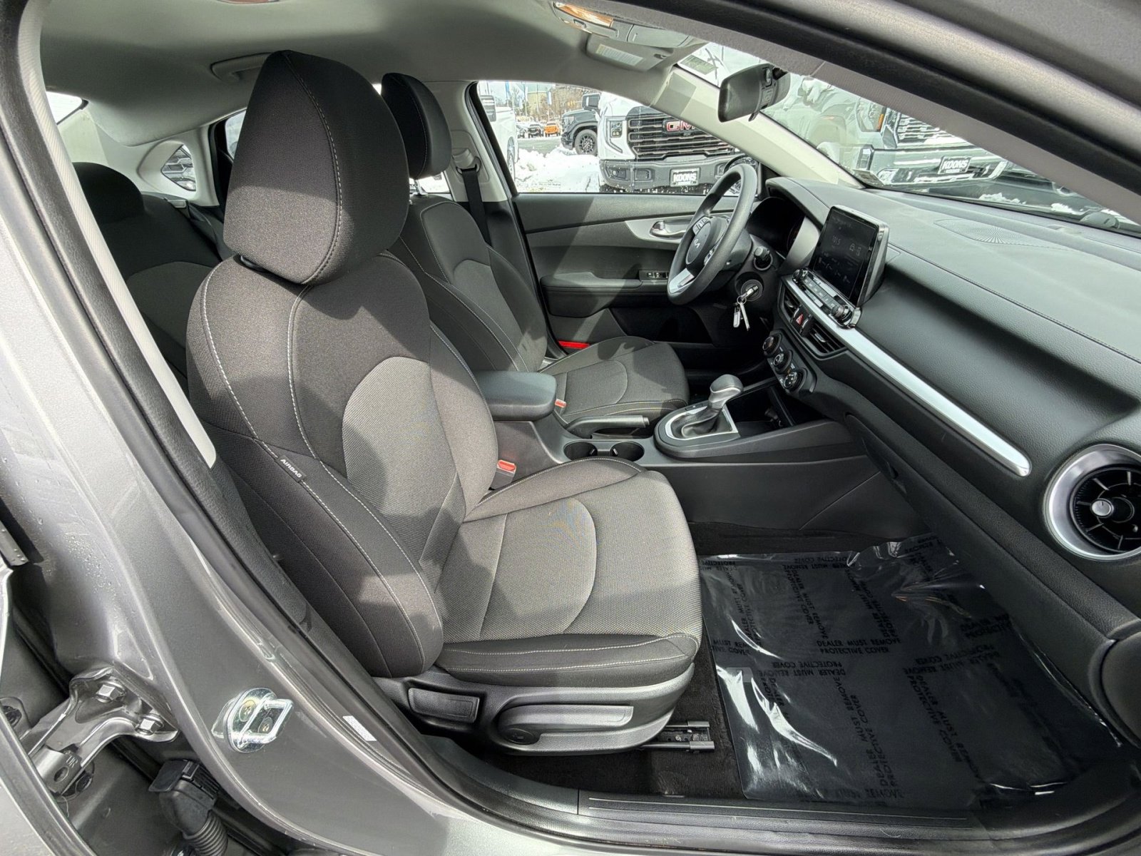 Used 2023 Kia Forte LXS w/ LXS Technology Package image 25