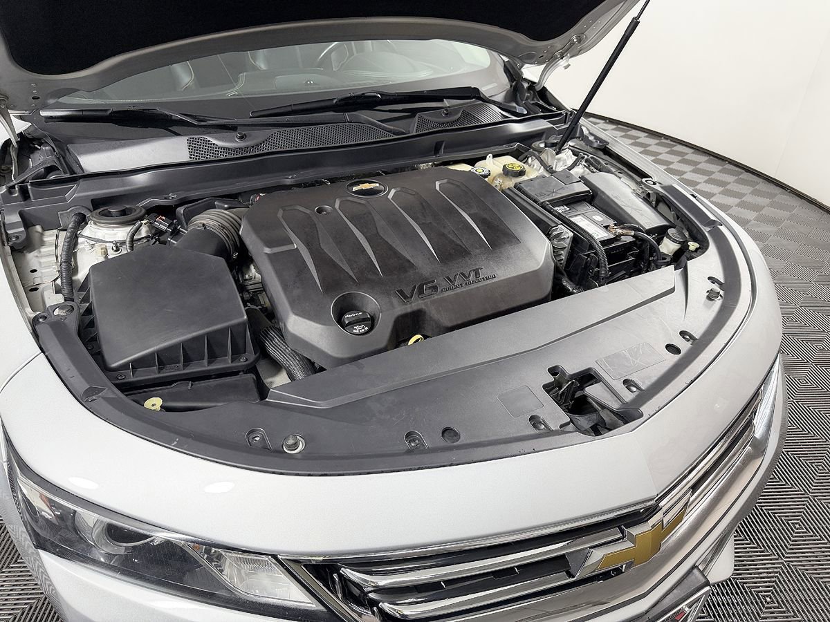 Used 2018 Chevrolet Impala Premier FWD image 25