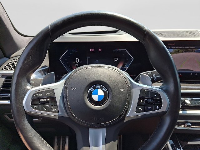 Used 2024 BMW X7 xDrive40i w/ M Sport Package AWD/4WD image 25