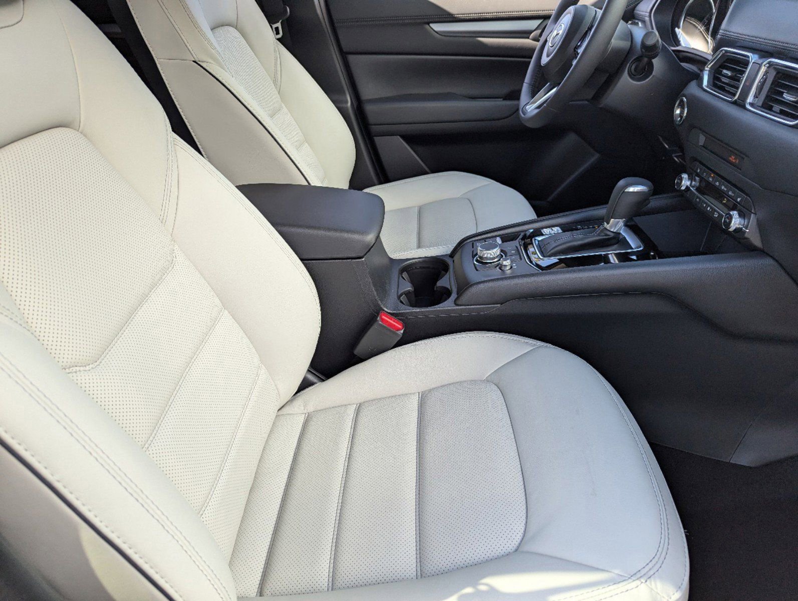 Used 2025 MAZDA CX-5 AWD 2.5 S w/ Preferred Package image 15