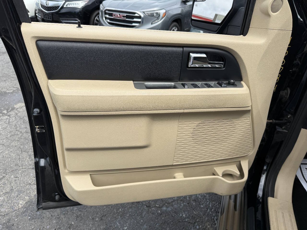 Used 2016 Ford Expedition EL XL AWD/4WD image 15