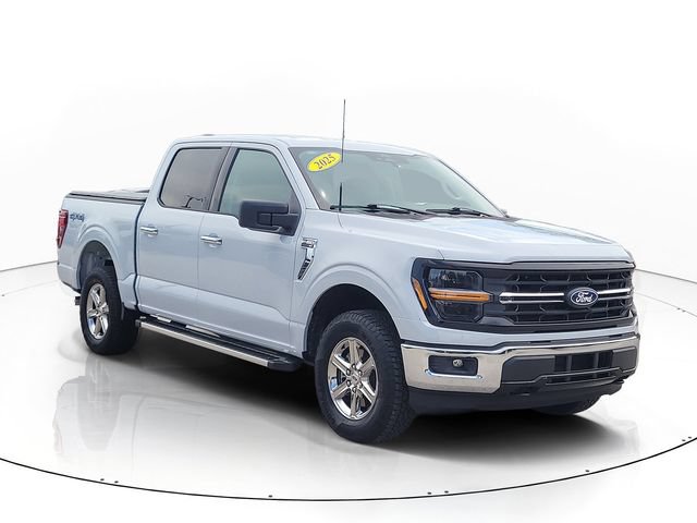 Used 2025 Ford F150 XLT w/ Equipment Group 301A Standard AWD/4WD image 3