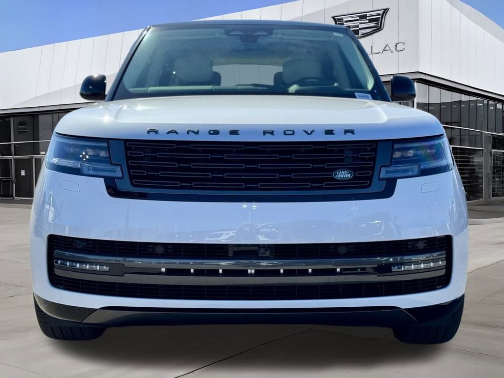 Used 2024 Land Rover Range Rover Long Wheelbase Autobiography image 4