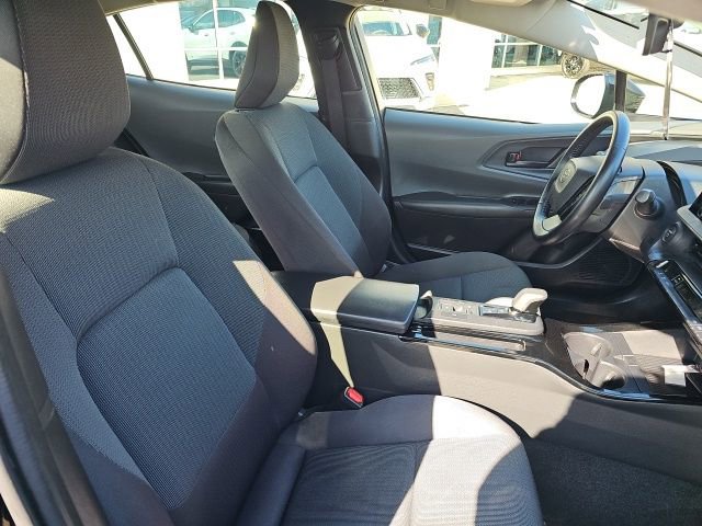 Used 2023 Toyota Prius LE image 27