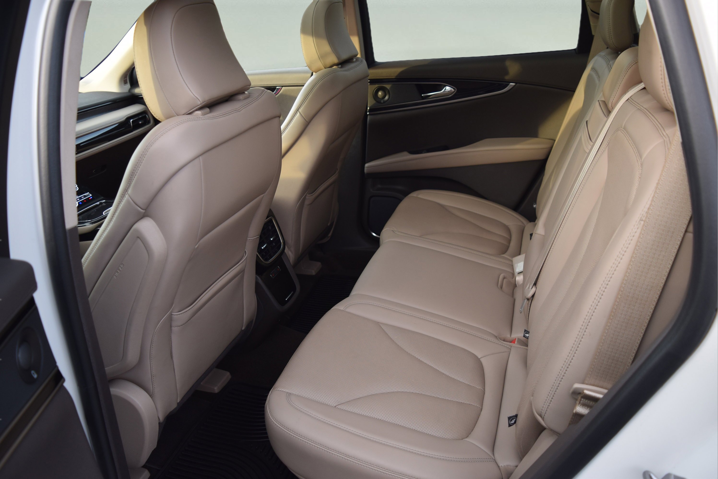 Used 2021 Lincoln Nautilus Reserve image 8