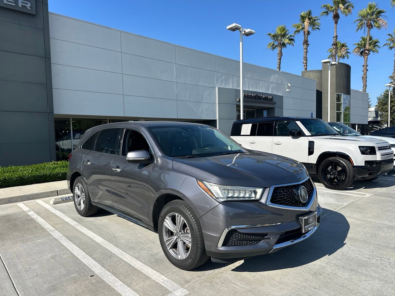 Used 2020 Acura MDX FWD image 2