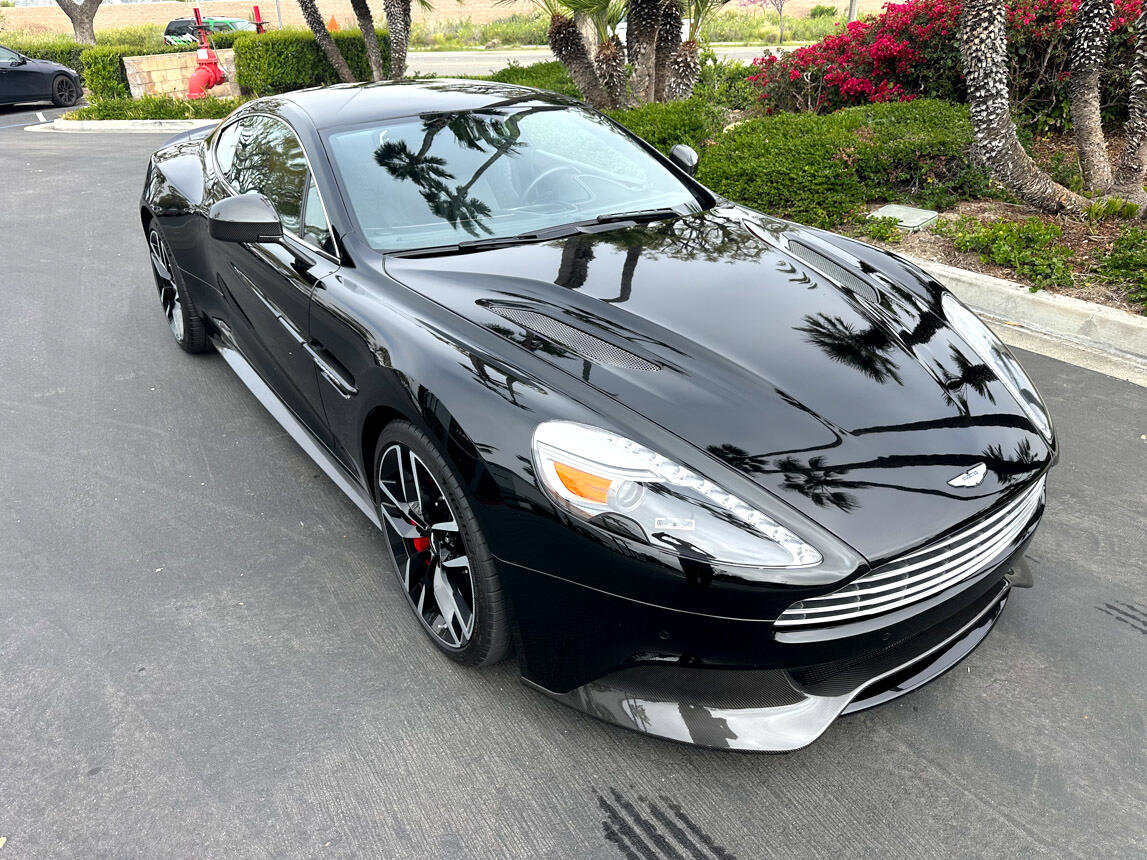 Used 2016 Aston Martin Vanquish Coupe image 4