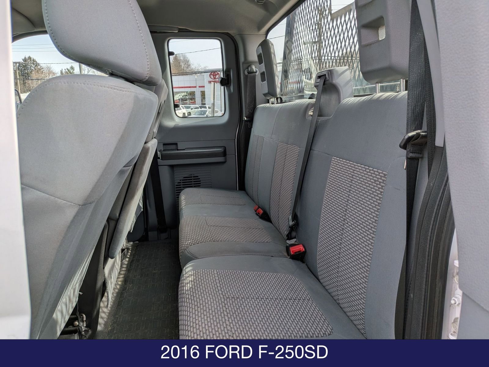 Used 2016 Ford F250 XL w/ Power Equipment Group image 17