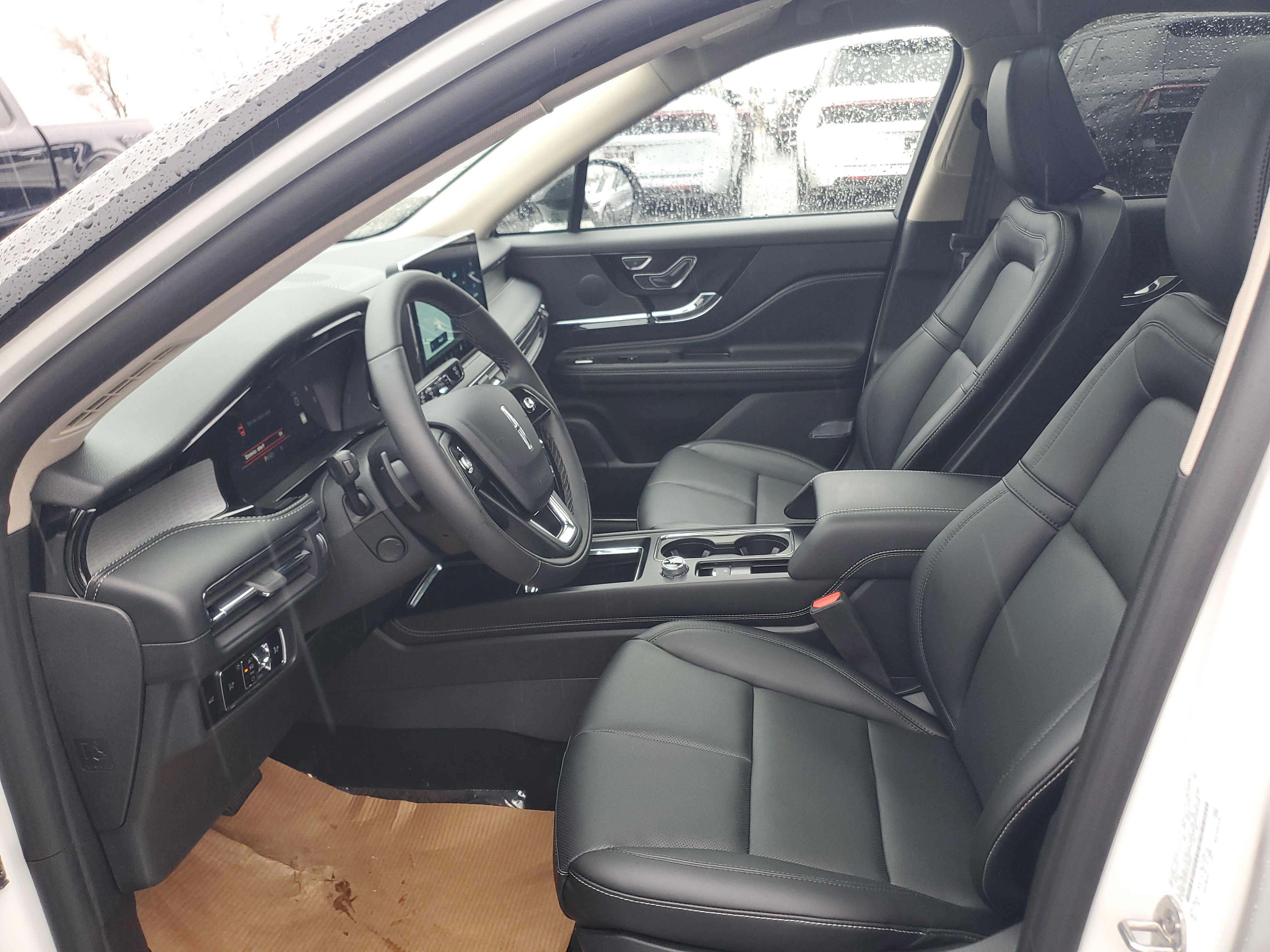 New 2026 Lincoln Corsair Premiere image 11