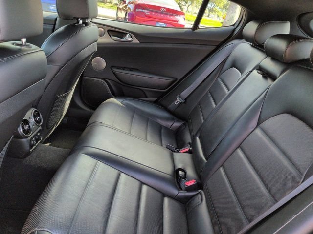 Used 2019 Kia Stinger GT2 RWD image 13
