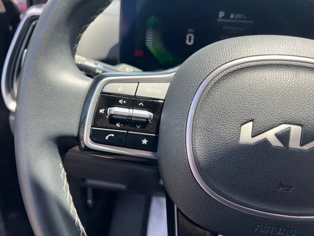 Certified 2024 Kia Sorento S w/ Panoramic Sunroof Package FWD image 15