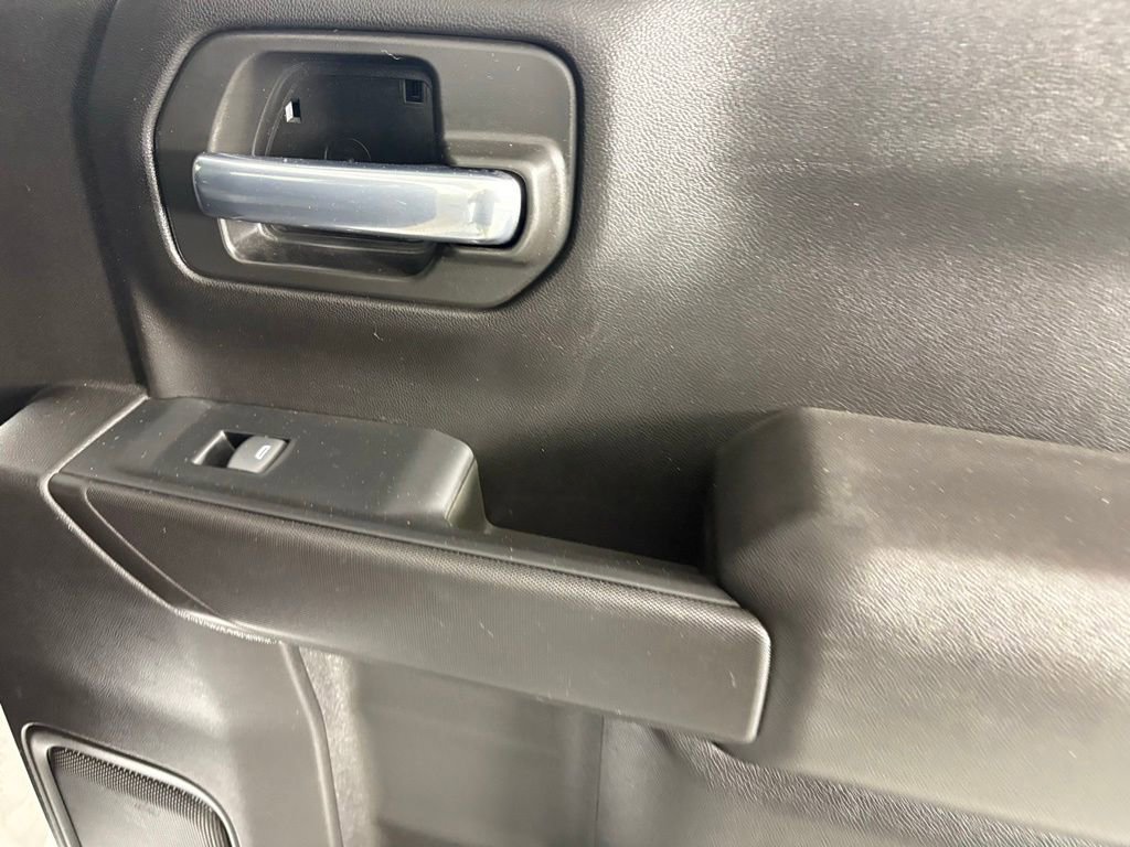 Used 2022 Chevrolet Silverado 1500 Custom RWD image 19