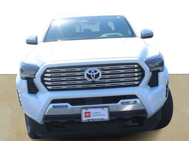Certified 2025 Toyota Tacoma Limited AWD/4WD image 9