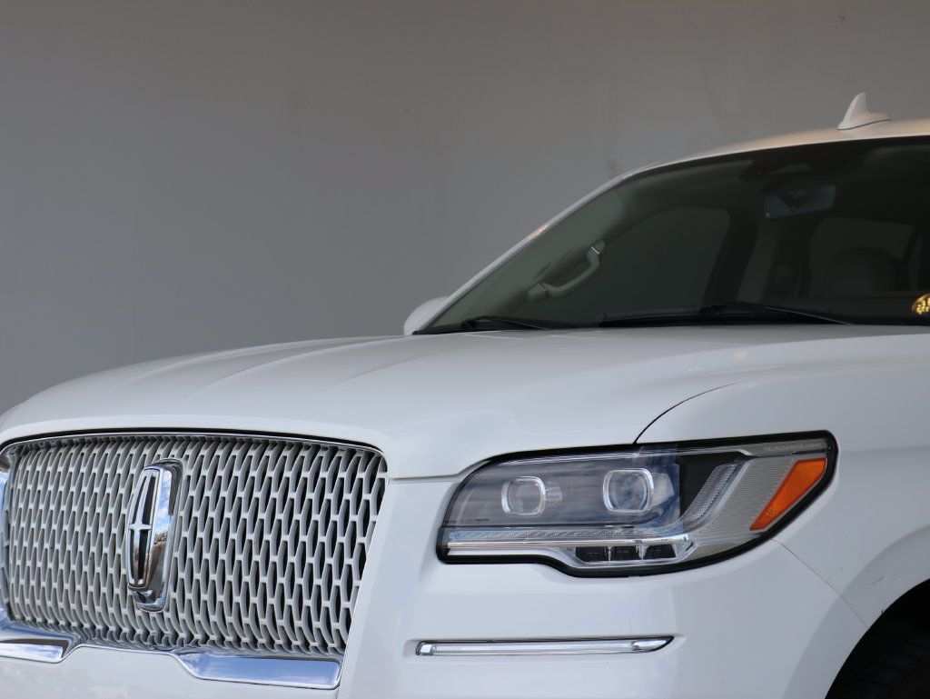 Used 2022 Lincoln Navigator Reserve AWD/4WD image 59