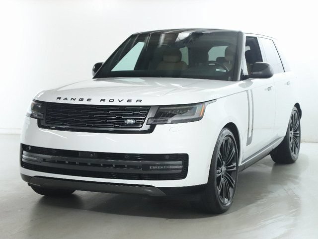 Used 2025 Land Rover Range Rover SE AWD/4WD image 1