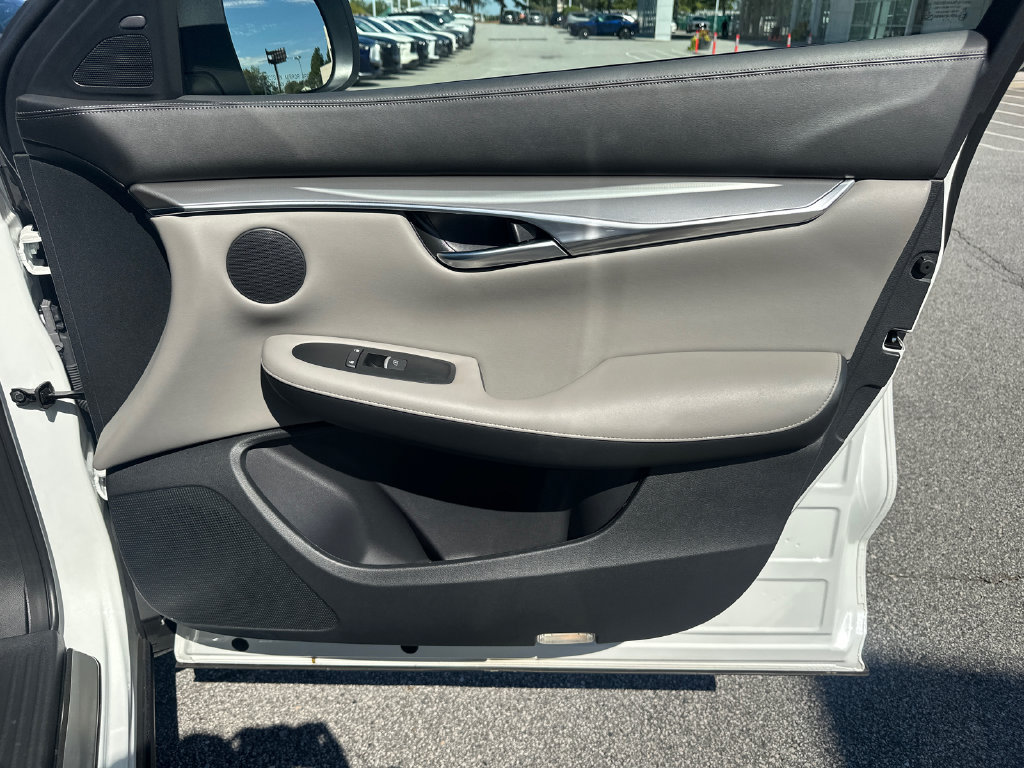 Certified 2023 INFINITI QX50 Luxe FWD image 12