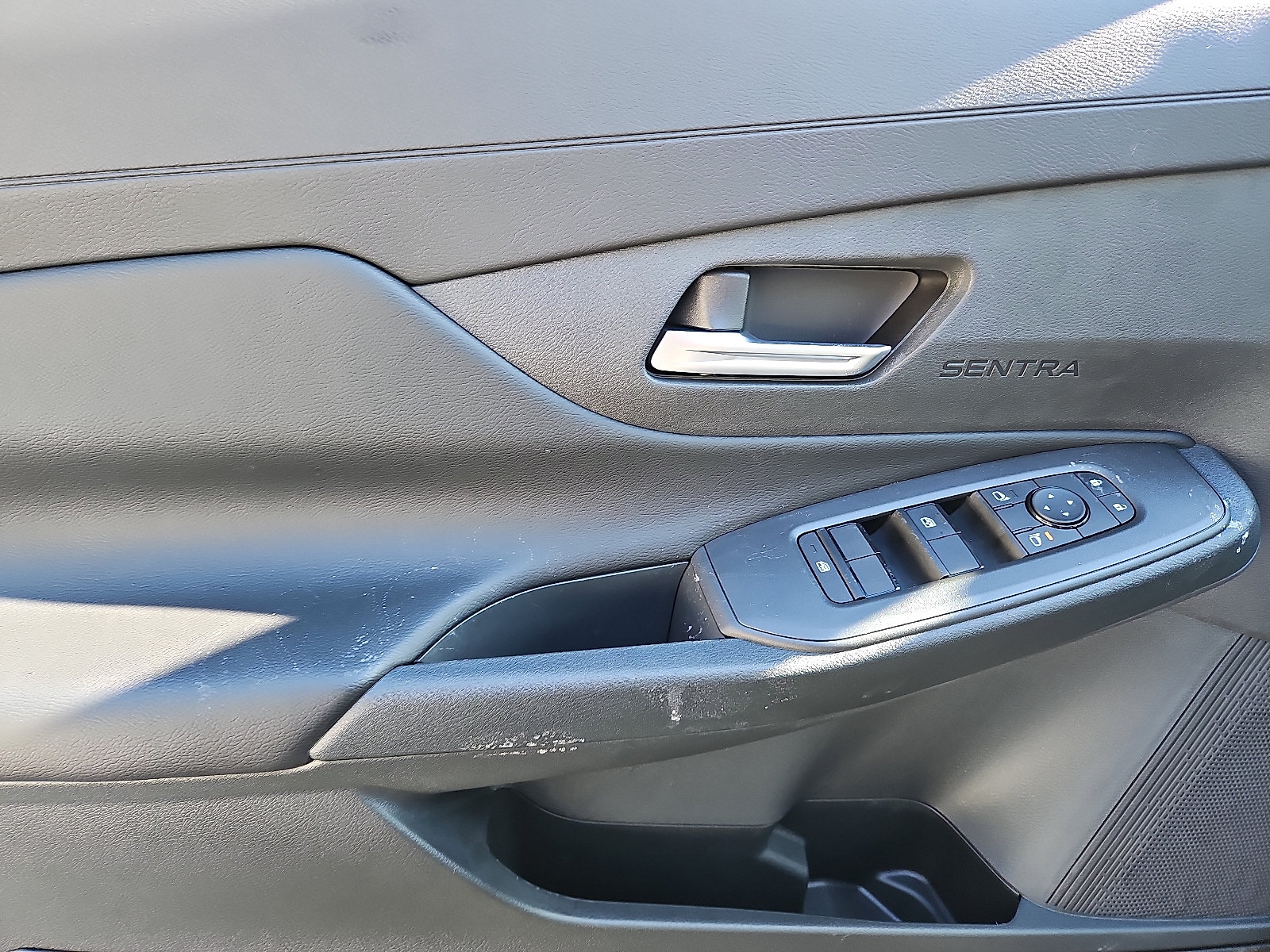 New 2026 Nissan Sentra SV w/ Floor Mat Package FWD image 10