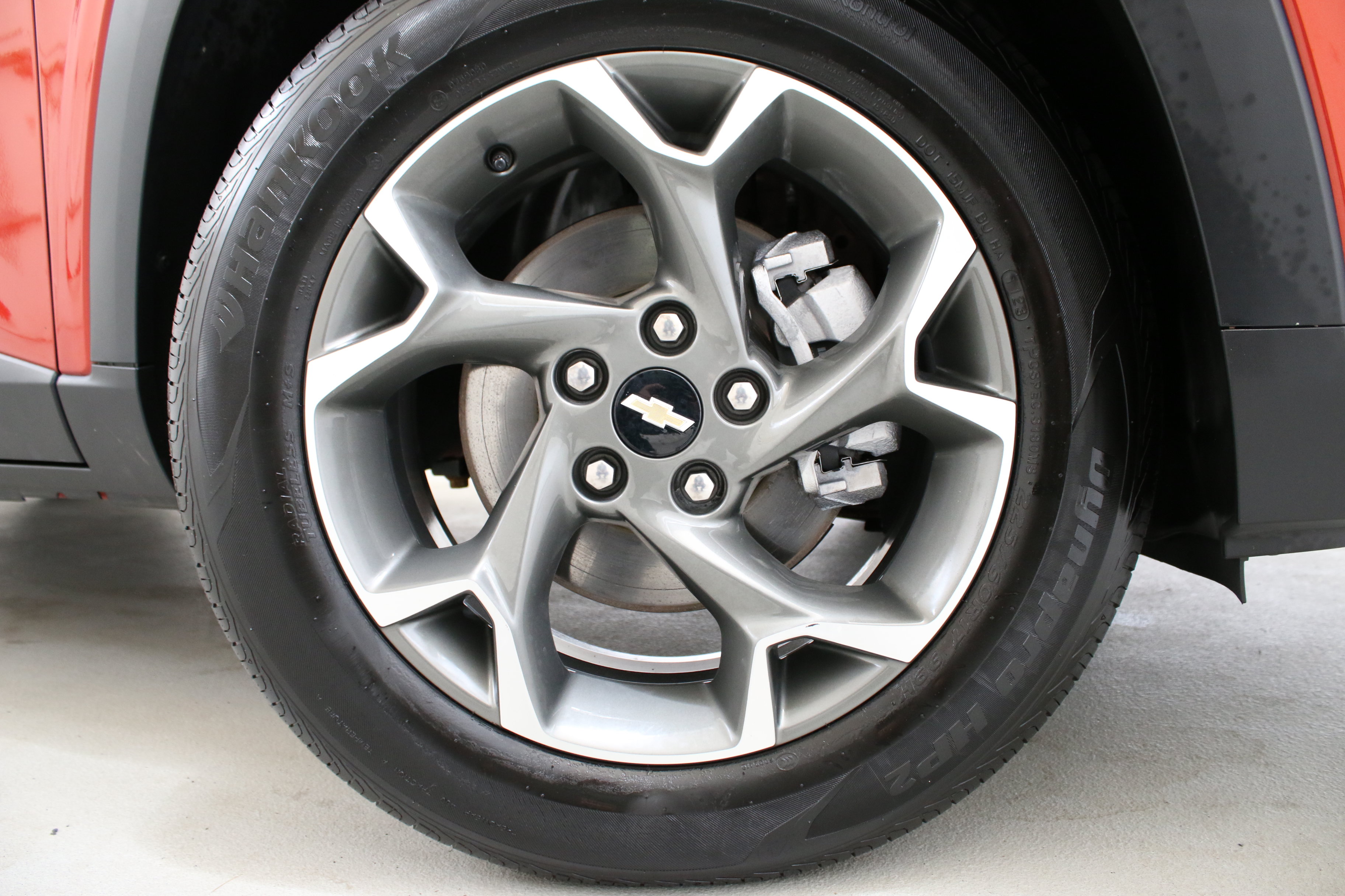 Certified 2024 Chevrolet Trax LT w/ Driver Confidence Package FWD image 33