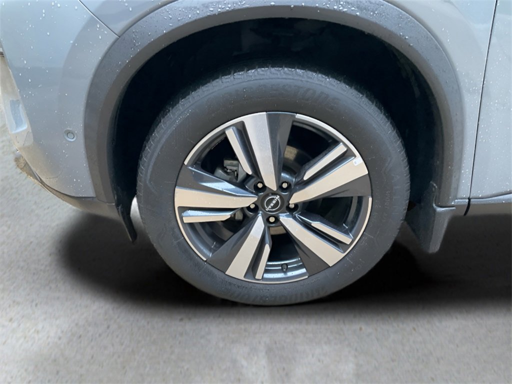 Used 2022 Nissan Rogue SL w/ SL Premium Package image 9