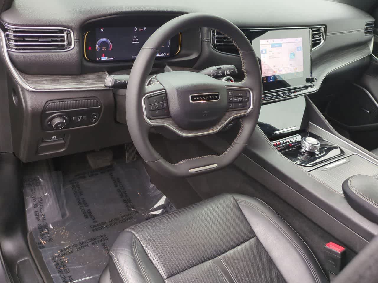 Used 2024 Jeep Wagoneer L Series II image 10