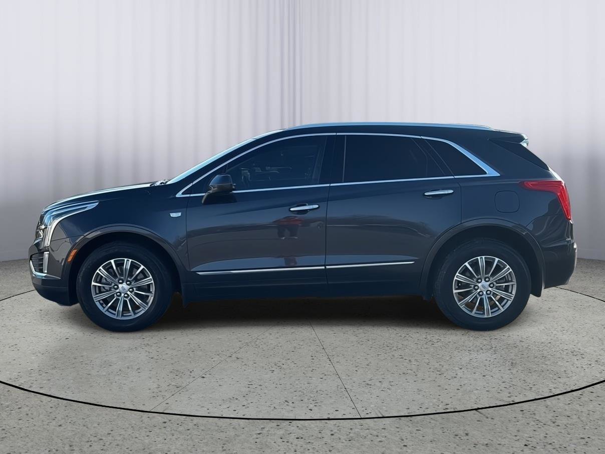 Used 2017 Cadillac XT5 Luxury w/ LPO, Wheel Lock Package image 2